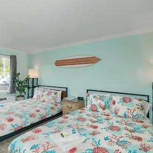 Aparthotel Heated Pool, Huge Tv, Waterfront Tiki Bar & Grill, Close To Beaches, Sarasota